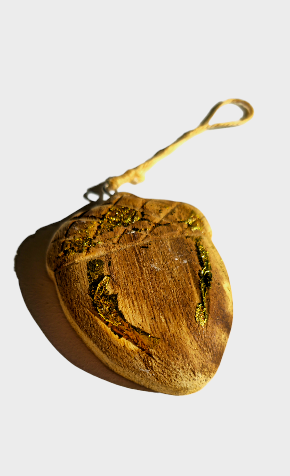 Golden nut
